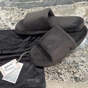 Barefoot Dreams New SLIPPERS Luxechic Slides carbon Size Medium 7-8